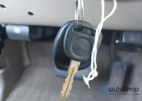 2005 Chevrolet Tahoe Z71 z USA, uszkodzony, nr VIN 1GNEK13T35R124382